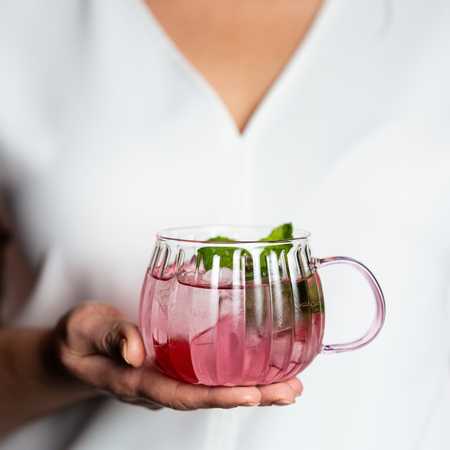Tulip Vialli Design - Tulpių rinkinys iš 2 puodelių su rožine rankena 350ml
