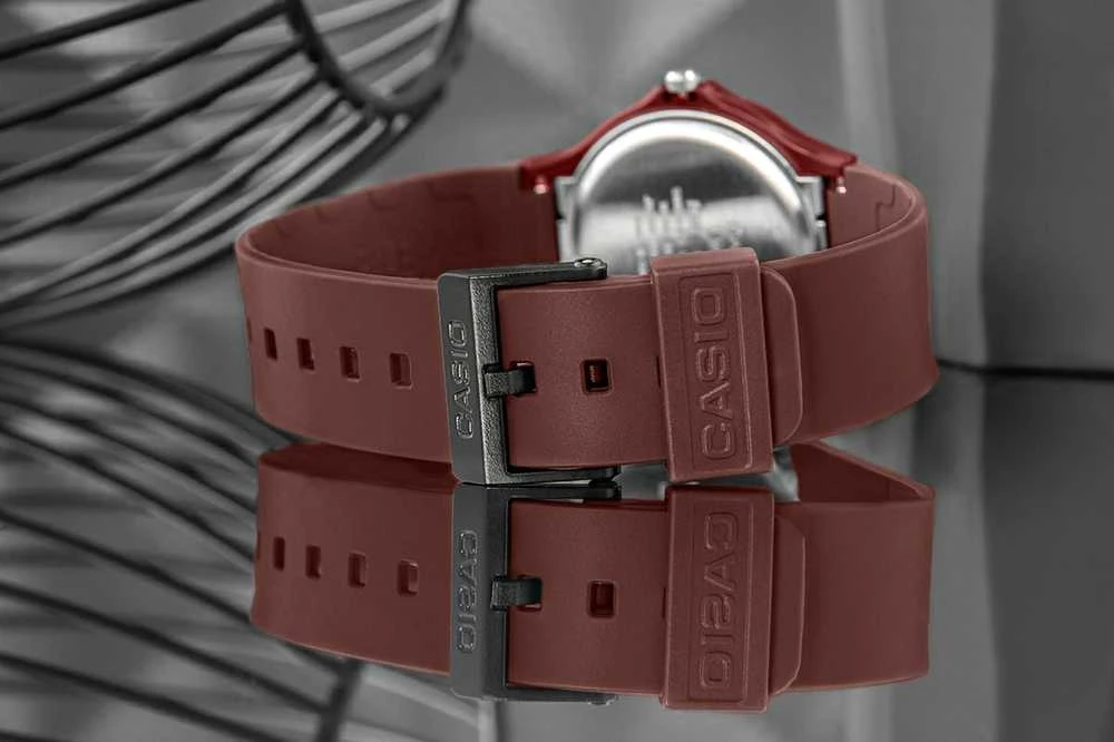 Casio MQ-24UC-4BDF UNISEX laikrodis + DĖŽĖ