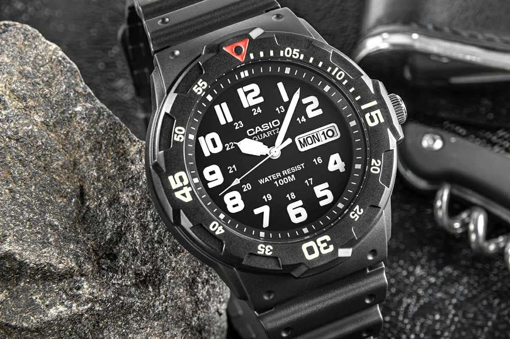 VYRIŠKAS LAIKRODIS CASIO MRW-200H-1B (zd147a) + DĖŽĖ