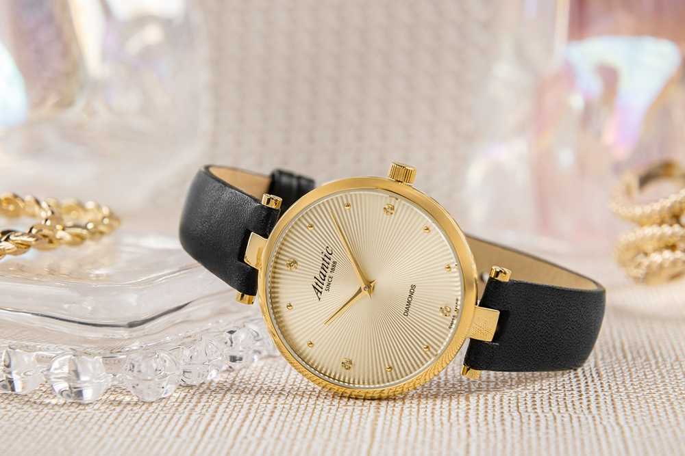 Moteriškas laikrodis Atlantic Royal Diamonds 29044.45.37 + dėžutė