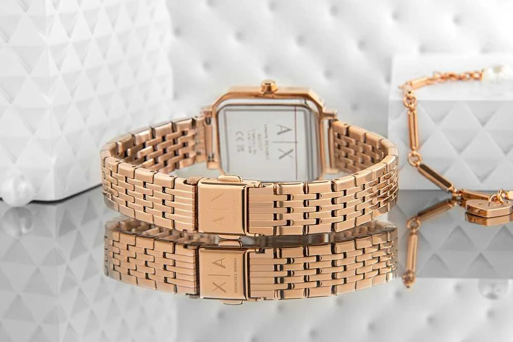 Moteriškas laikrodis + Apyrankė ARMANI EXCHANGE AX7164SET + Dėžutė