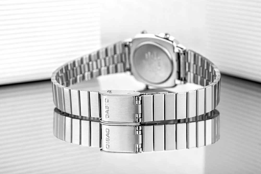 Laikrodis moterims CASIO LA670WA-1D (zd597c)