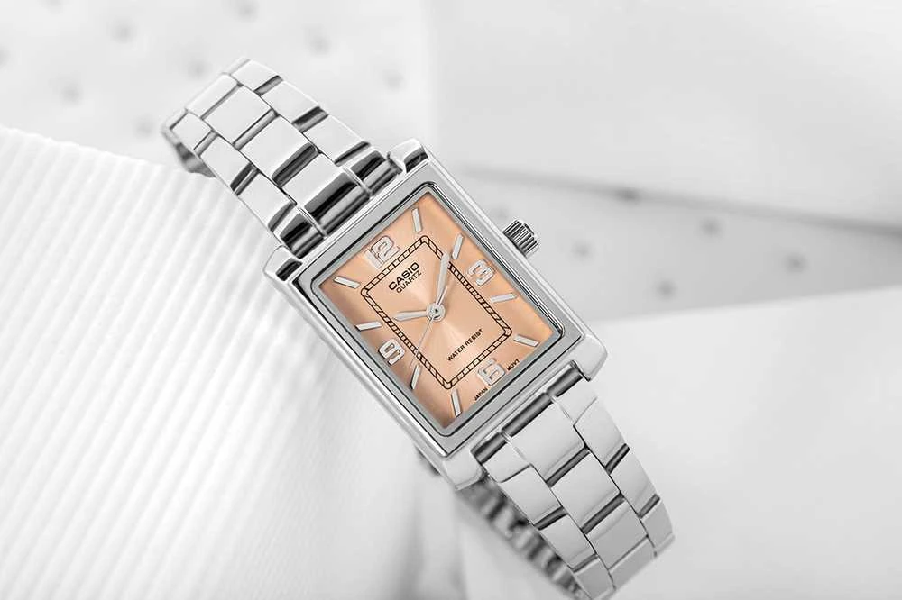CASIO MOTERIS LAIKRODIS LTP-1234DD-4A + DĖŽĖ