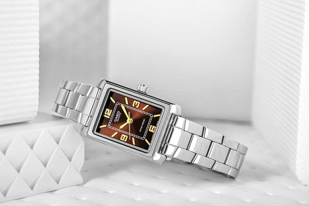 Moteriškas laikrodis CASIO LTP-1234DD-5A + BOX