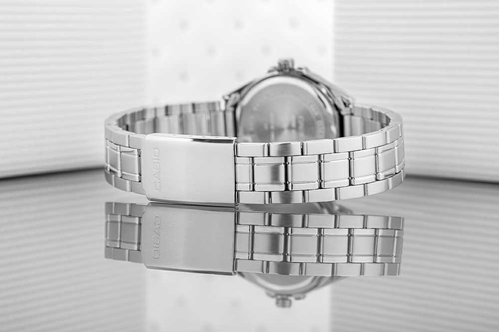 MOTERIŠKAS LAIKRODIS CASIO LTP-1308D-1B (zd605a) + DĖŽĖ
