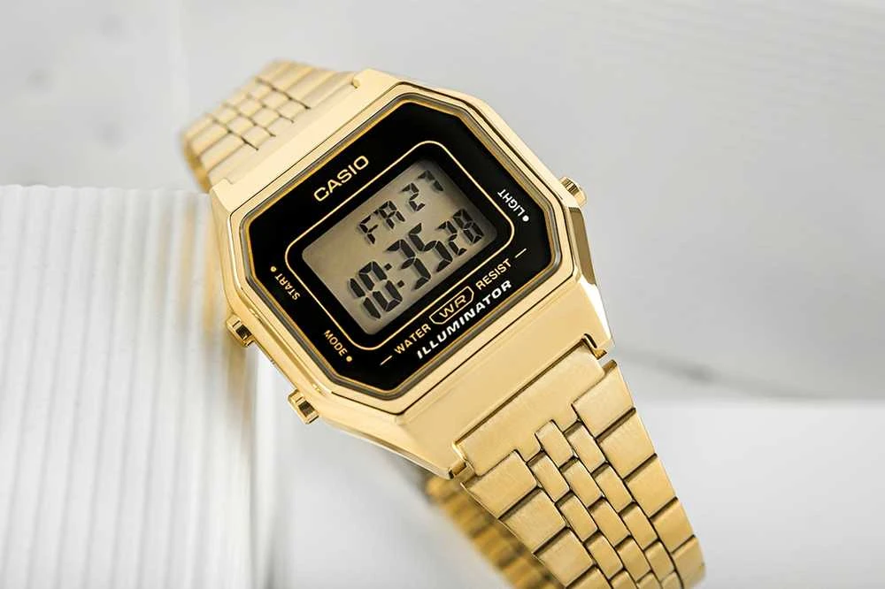 Casio LA680WEGA-1ER rankinis laikrodis Elektroninis Lizdinė Auksas