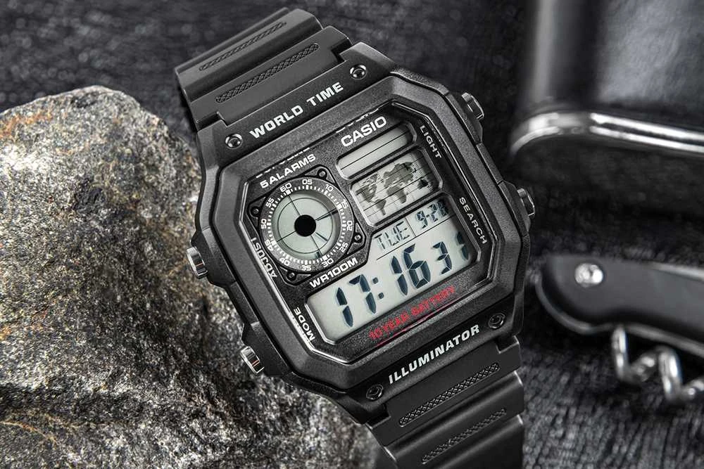 VYRIŠKAS LAIKRODIS CASIO AE-1200WH-1AVCF (zd146a) + DĖŽĖ