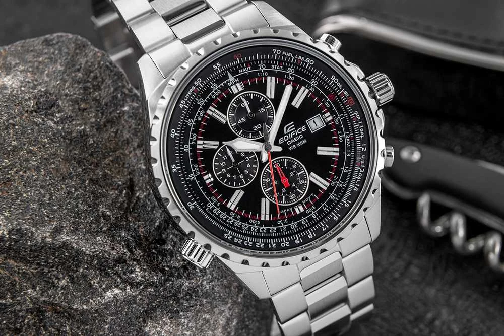 Laikrodis Casio EF-527D-1AVEF - Sukurtas aviatoriams