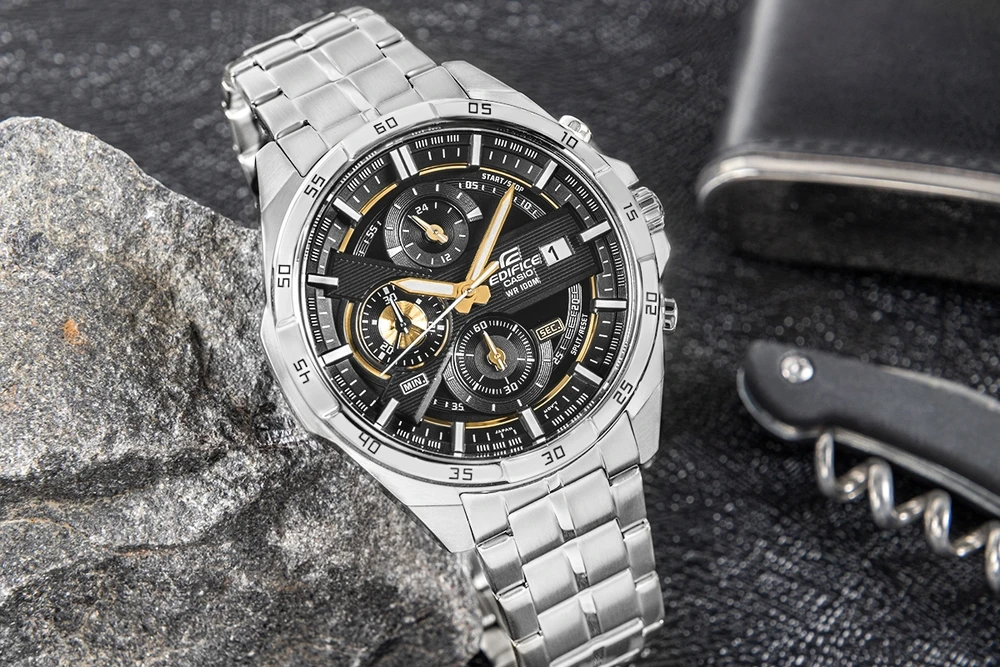 Laikrodis Casio Edifice EFR-556D-1AVUEF
