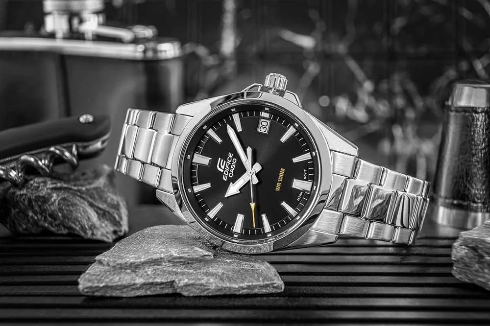 Laikrodis Casio Edifice EFV-100D-1AVUEF (Ekspozicinė prekė)