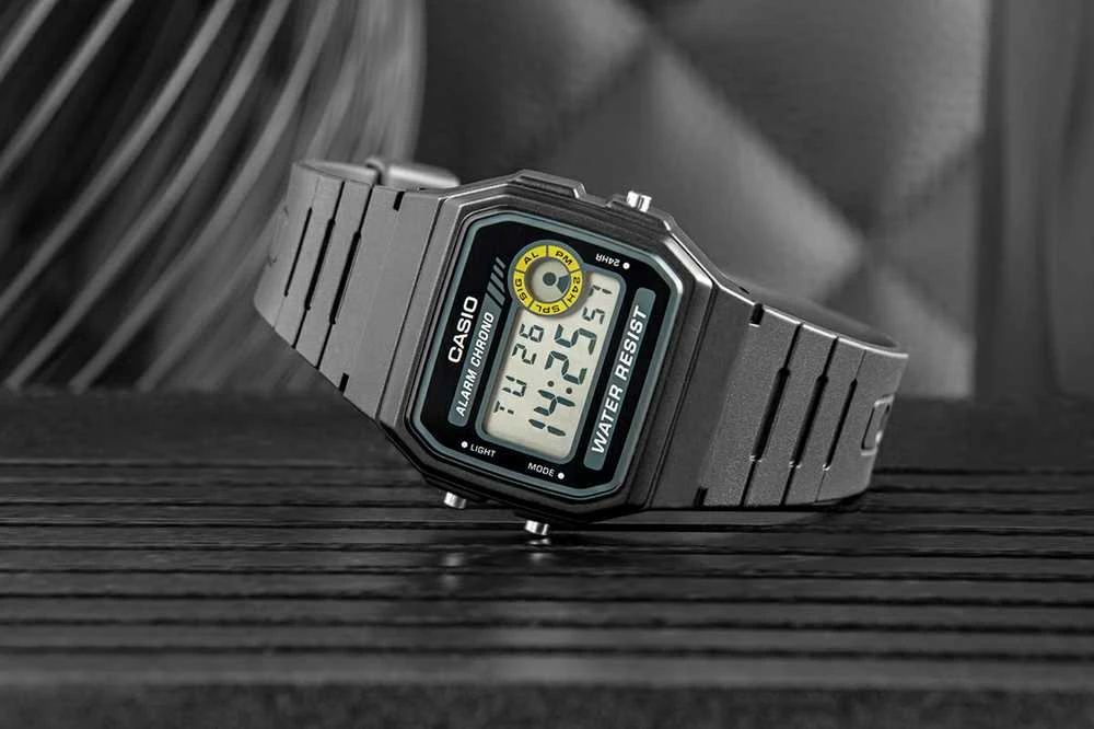 Laikrodis vyrams CASIO F-94WA-8D + dėžutė