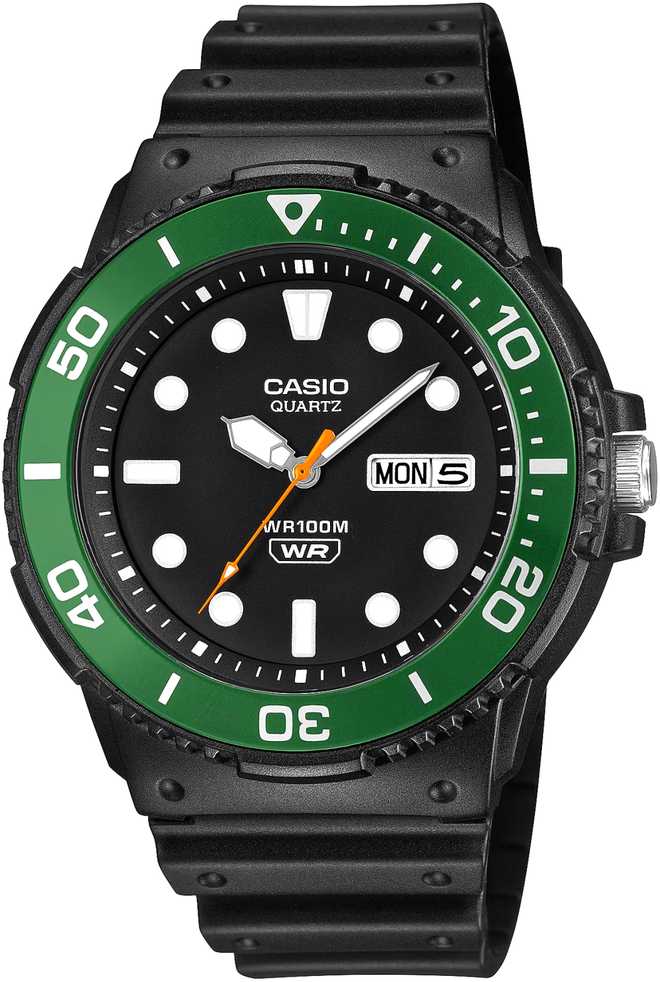 Casio Collection Vintage Laikrodis CASIO MRW-230H-1E3. Kvarkovinis, spalvotas jodas. Vyriška.