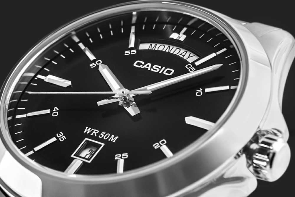 Laikrodis vyrams Casio DAY DATE 50M (Ø 40 mm)