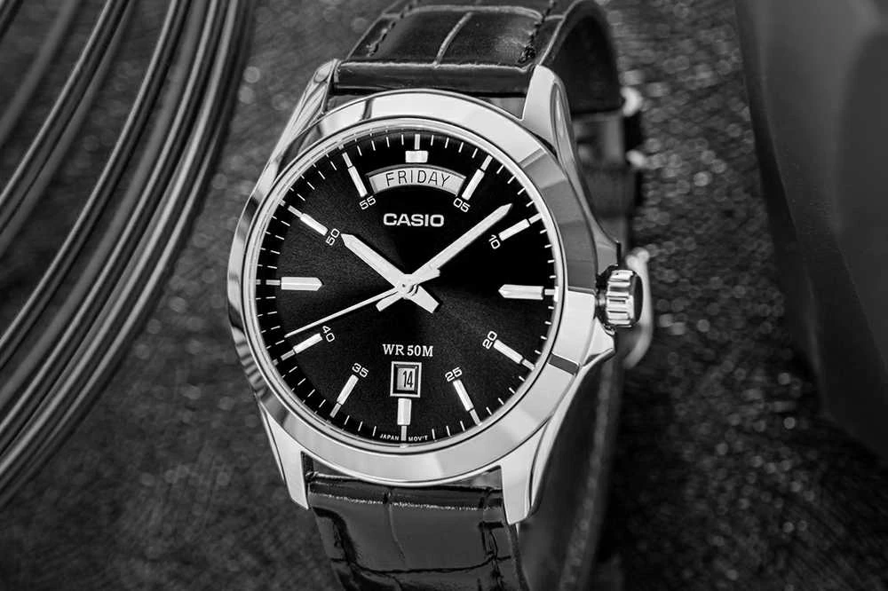 CASIO MTP-1370L-1A VYRIŠKAS LAIKRODIS (zd116b) + DĖŽUTĖ
