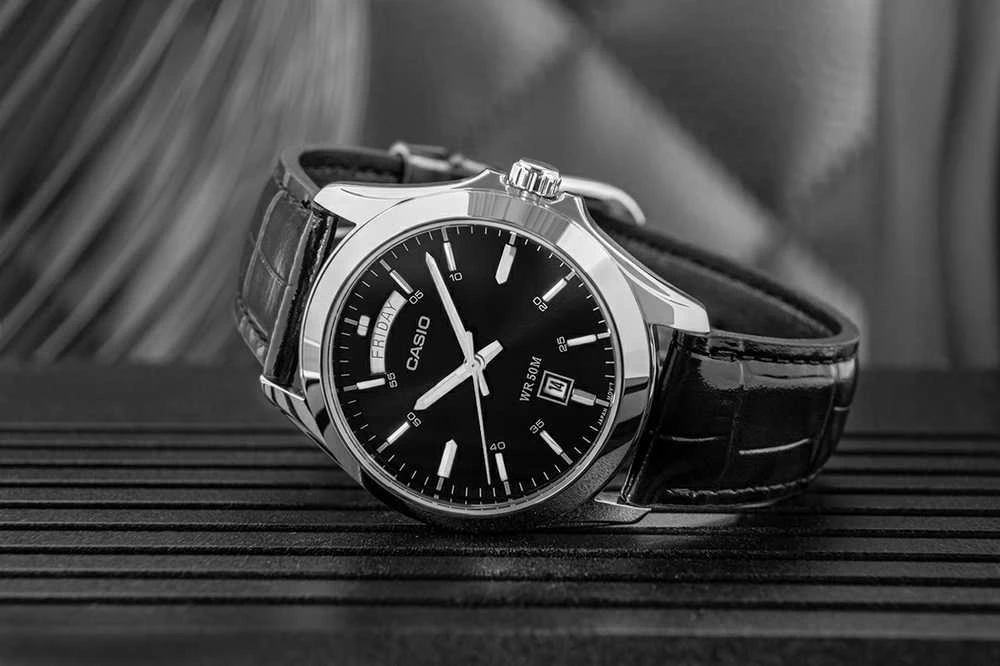 CASIO MTP-1370L-1A VYRIŠKAS LAIKRODIS (zd116b) + DĖŽUTĖ