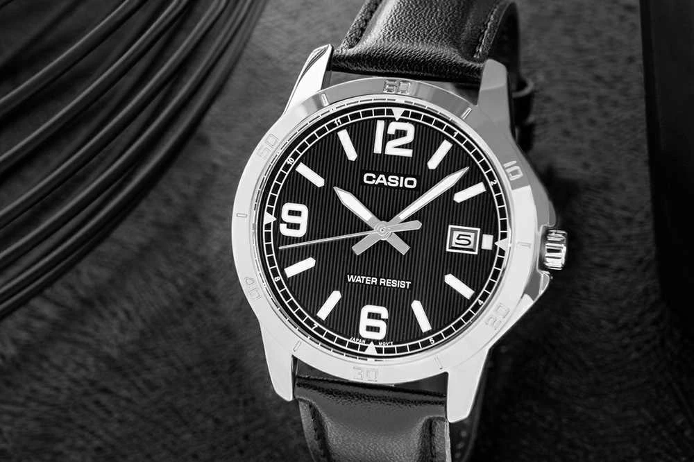 Laikrodis vyrams CASIO MTP-V004L-1B + dėžutė