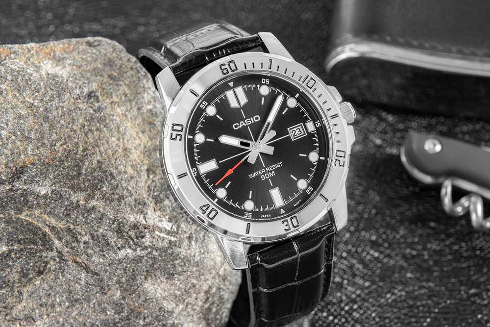 Casio vyriškas laikrodis MTP-VD01L-1EV + dėžutė