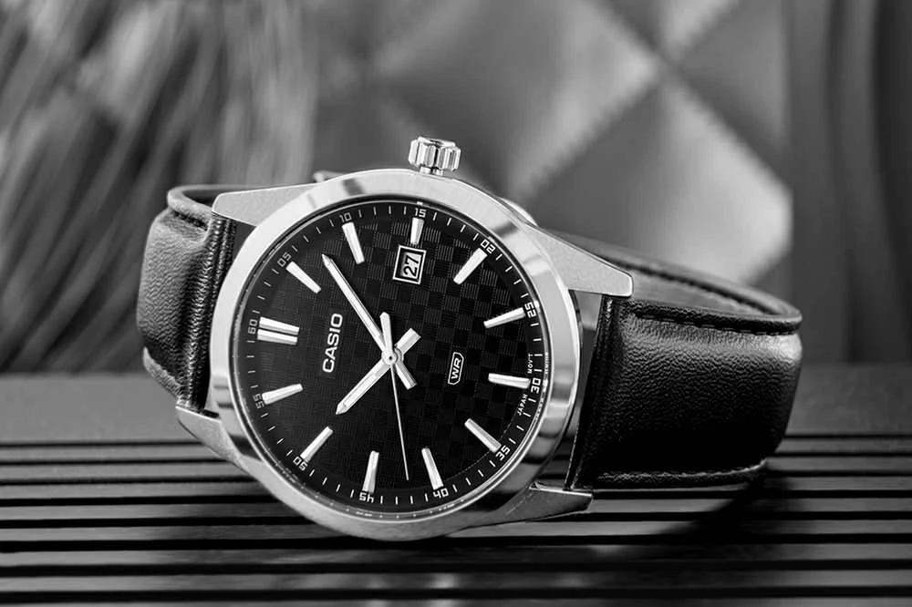 Laikrodis vyrams CASIO MTP-VD03L-1A + dėžutė