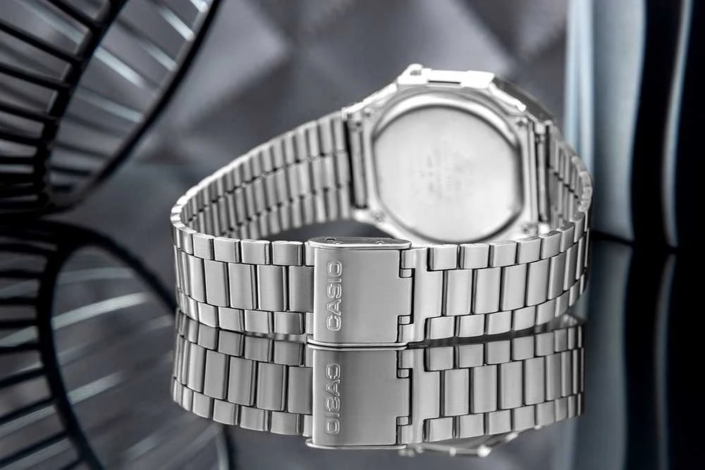 UNISEX CASIO A168WA-1W LAIKRODIS – VINTAGE + DĖŽUTĖ