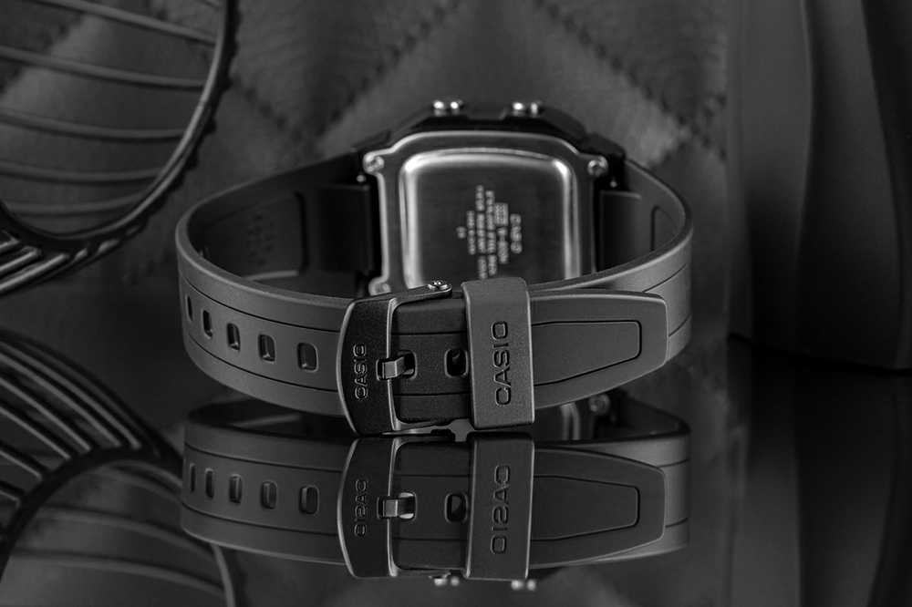 VYRIŠKAS LAIKRODIS CASIO W-800H-1BVES CLASSIC + DĖŽUTĖ