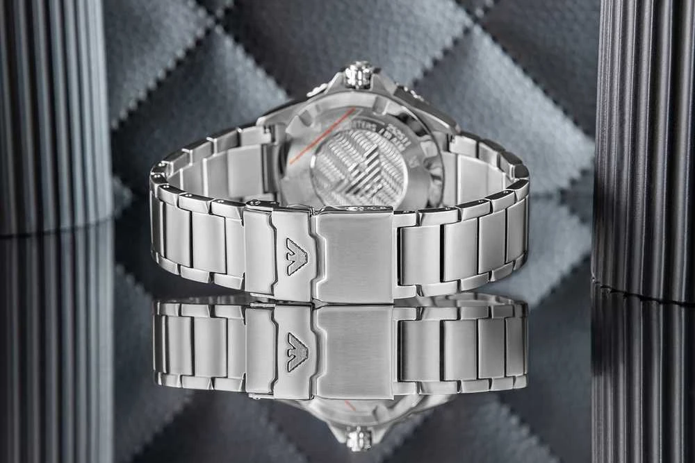 Vyriškas laikrodis EMPORIO ARMANI World Explorer AR11697 + DĖŽUTĖ