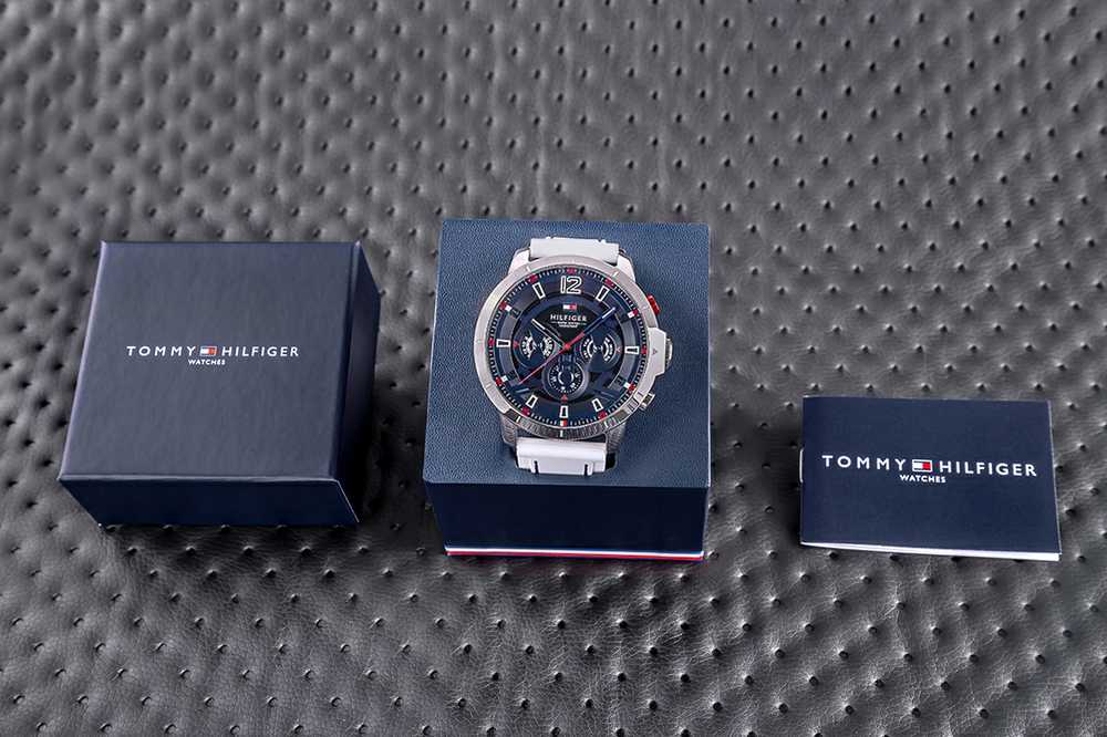 Laikrodis TOMMY HILFIGER 1792148. Kvarcas, Spalva mėlyna. Žmogus.