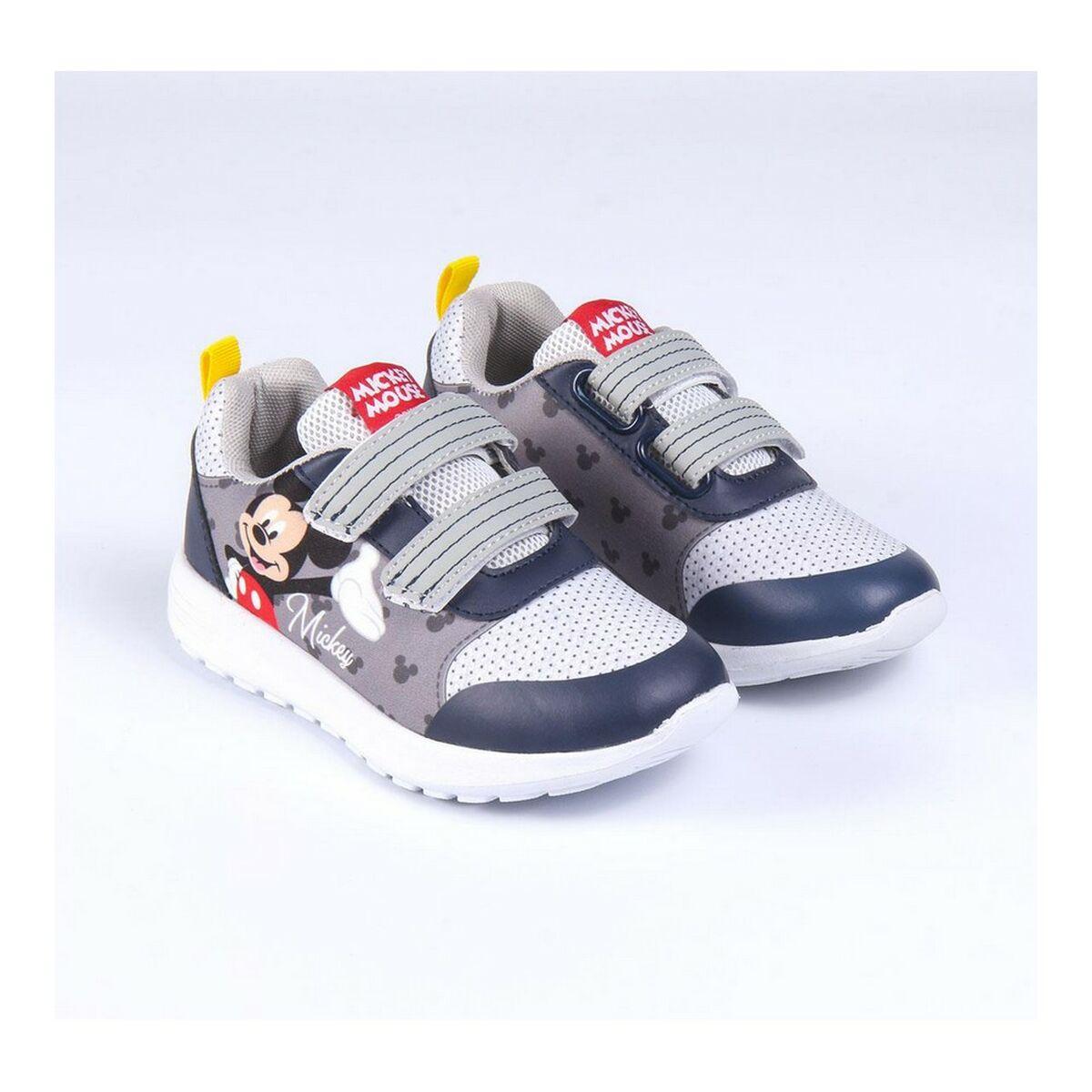 32 pritūpimai Mickey Mouse