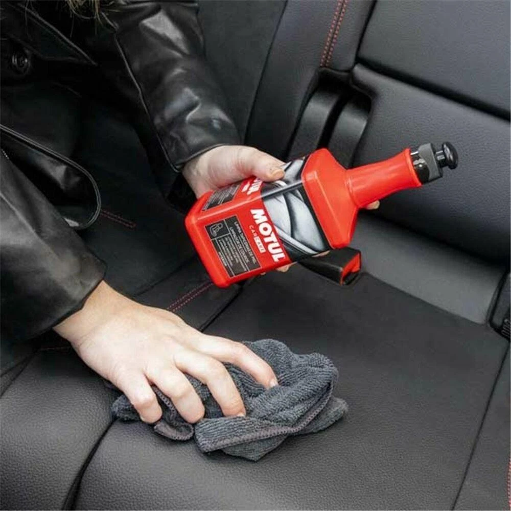Alyva MOTUL Car Care Leather Clean 0,5ltr (110149)