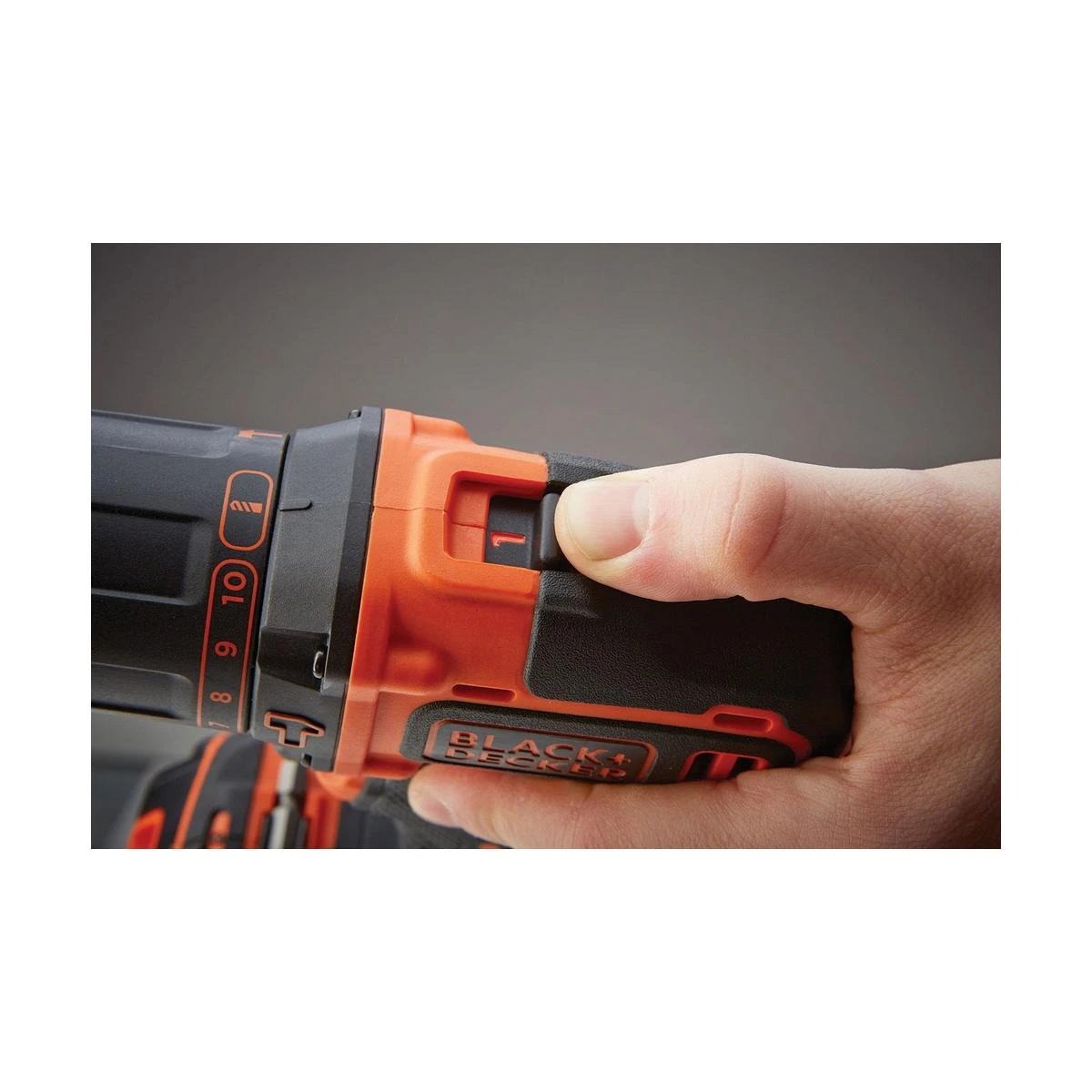 Black & Decker Juodas & Decker Akumuliatorinis smūginis gręžtuvas BDCHD18KB 18V 2 x 1,5 Ah, Juodas & Decker