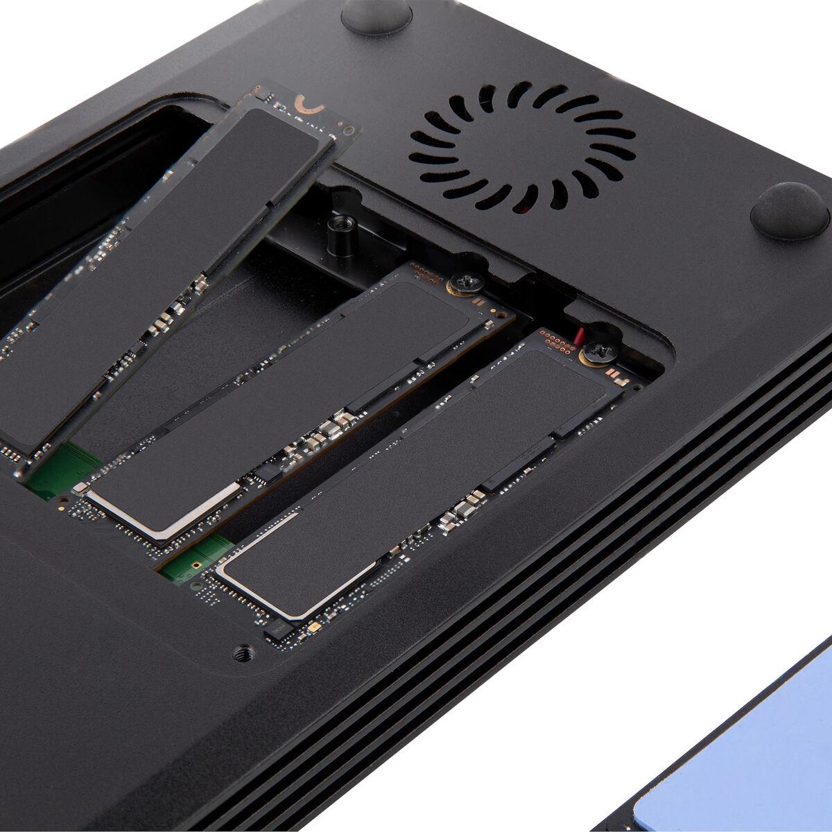 „StarTech M2E4BTB3/4X“ M.2 PCIE į TB3 korpusas