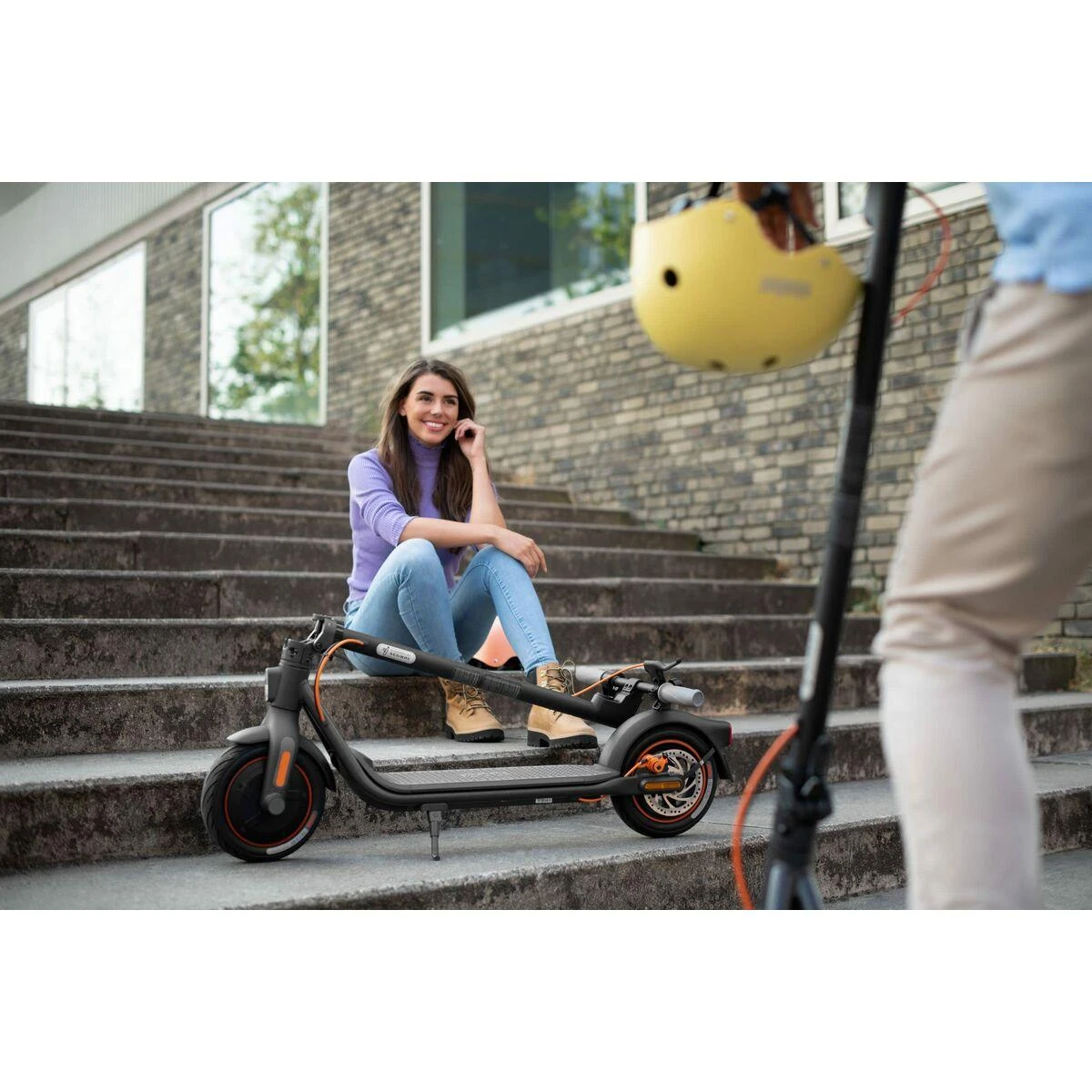 Segway Ninebot eKickscooter F40E, Juodas