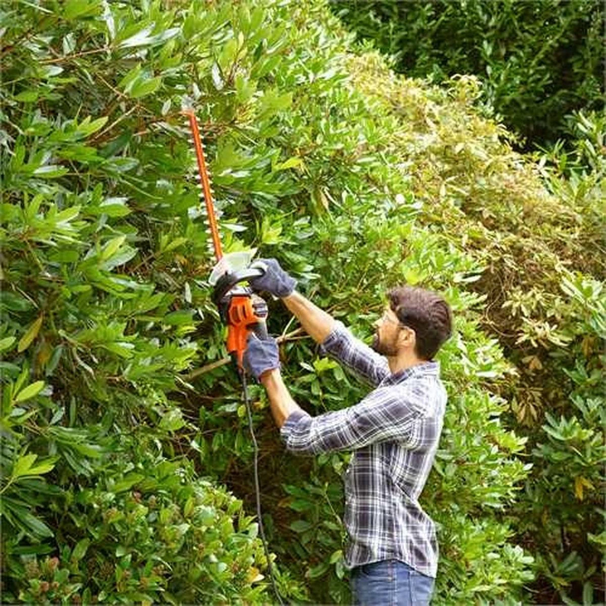 Black & Decker Juodas & Decker Gyvatvorių žirklės Juodas & Decker BEHTS401-QS; 500 W; 55 cm ilgio