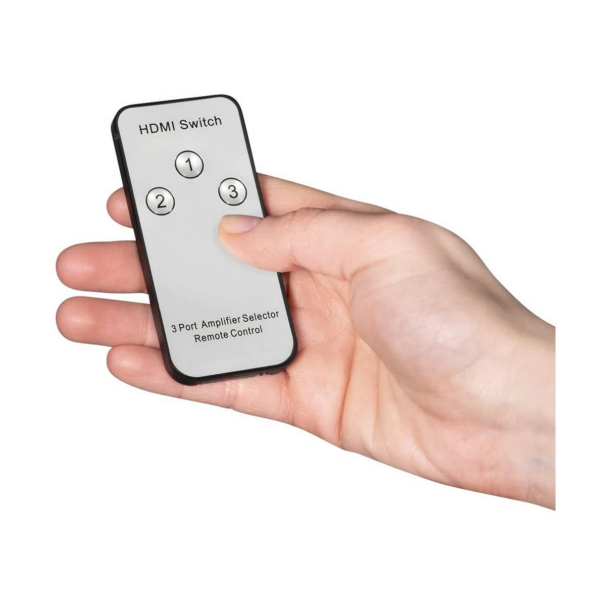 HDMI jungiklio nuotolinio valdymo pultas rankoje