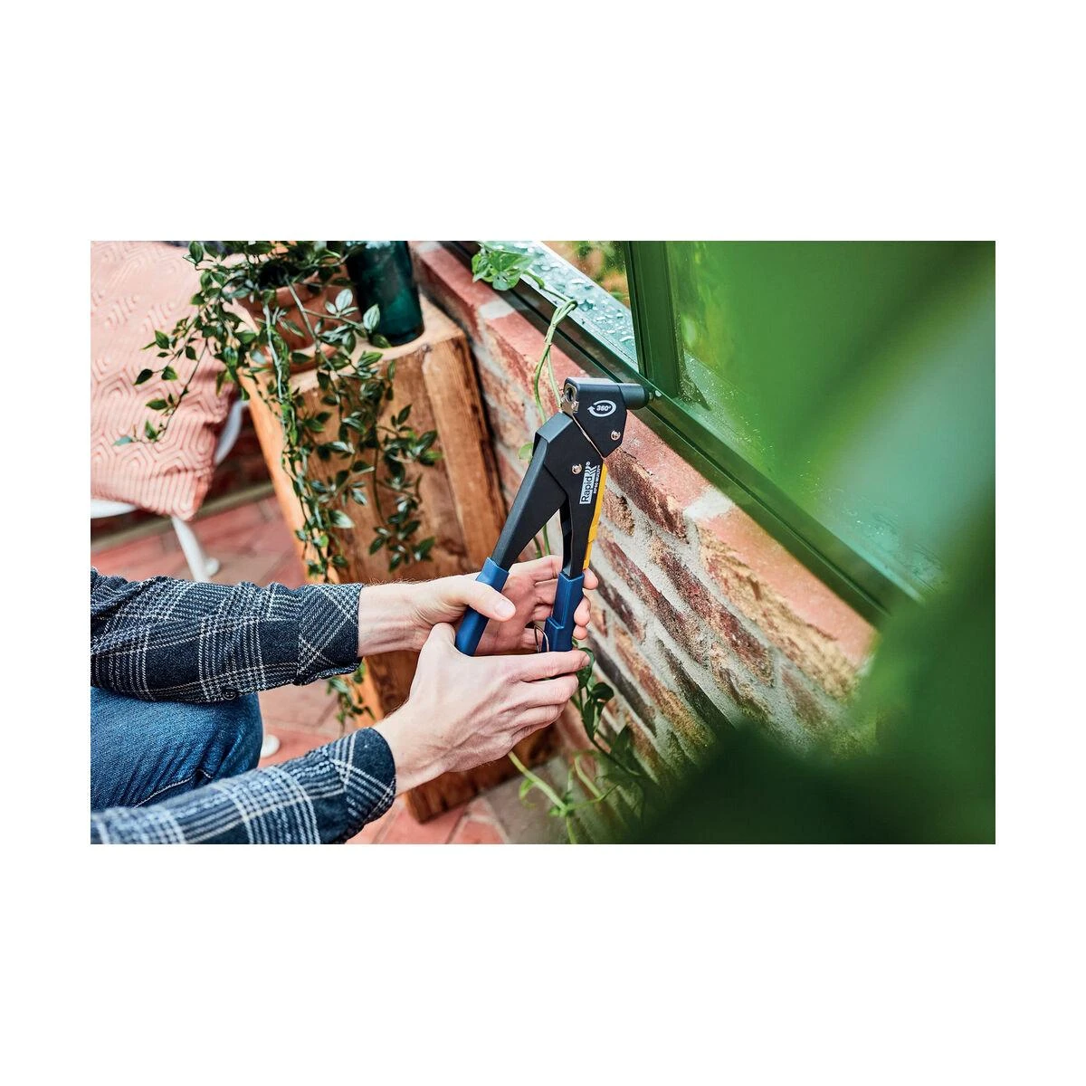 Kniediklis RP60 MULTI 360° pasukama galvute, Rapid