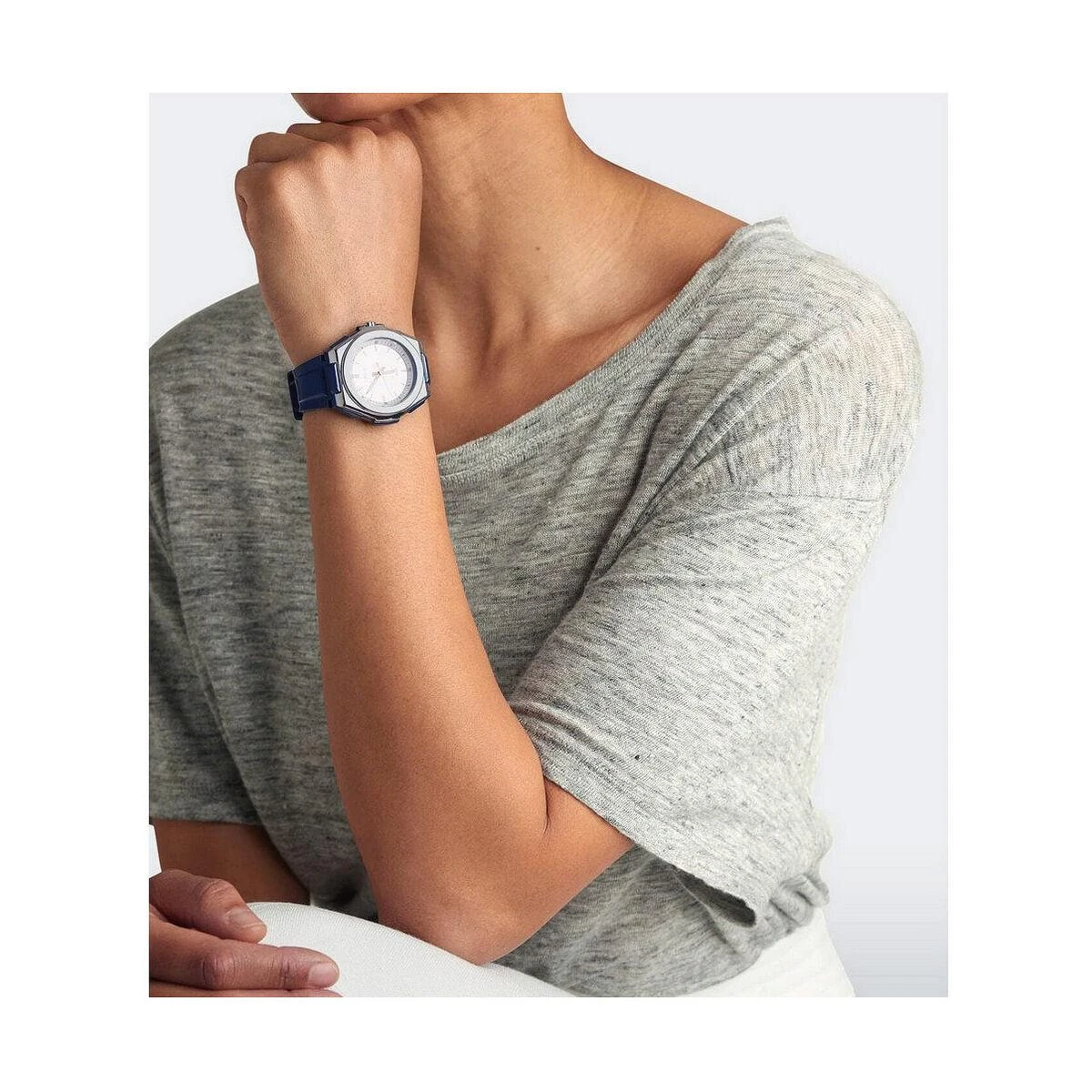 Laikrodis Casio LWA-300H-2EVEF