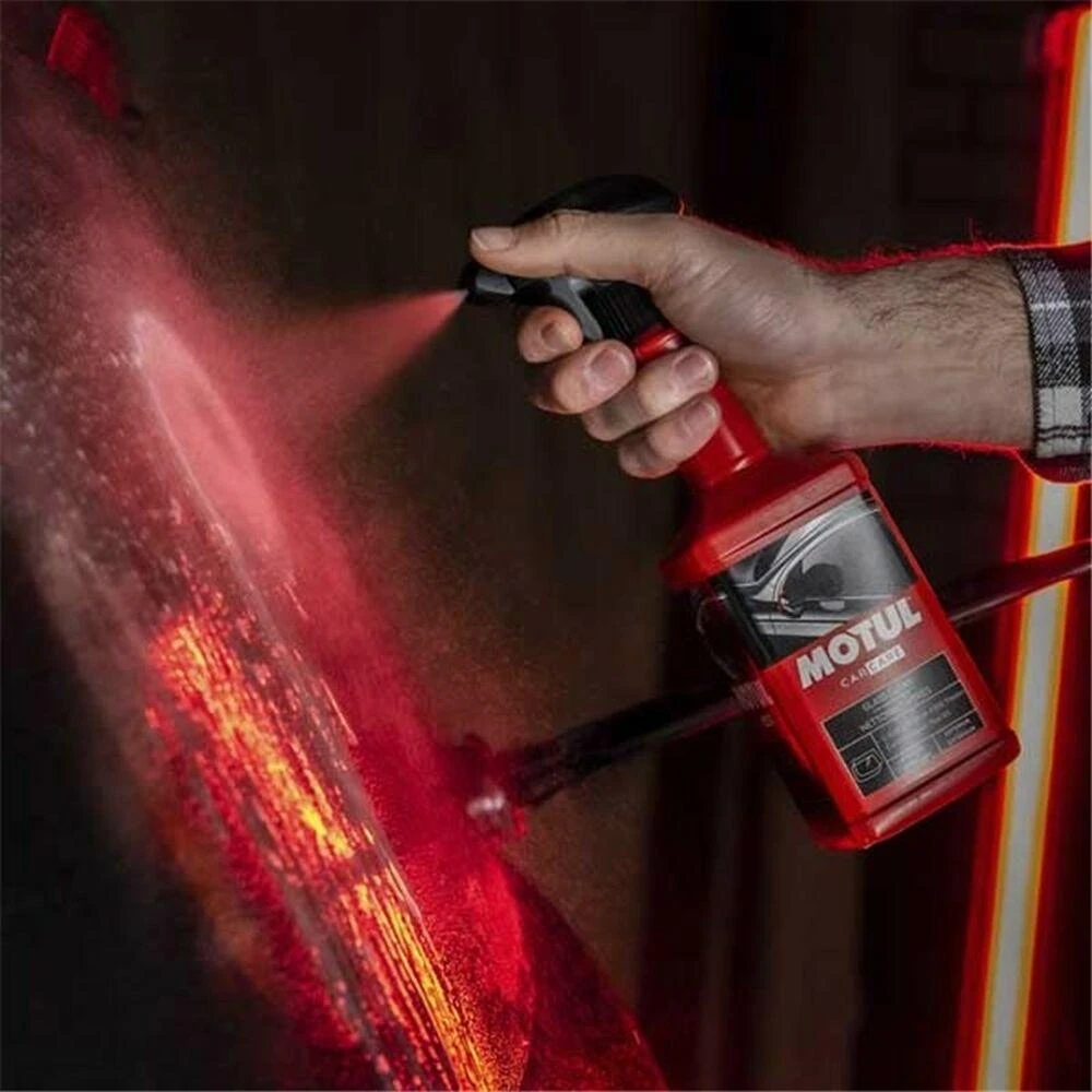 Alyva MOTUL Car Care Glass Clean 0,5ltr (110153)