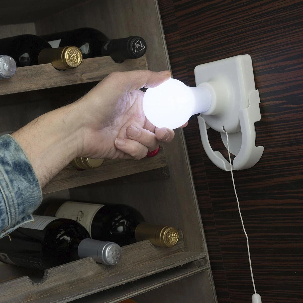 Sieninis šviestuvas Nešiojama LED lemputė Stilamp InnovaGoods