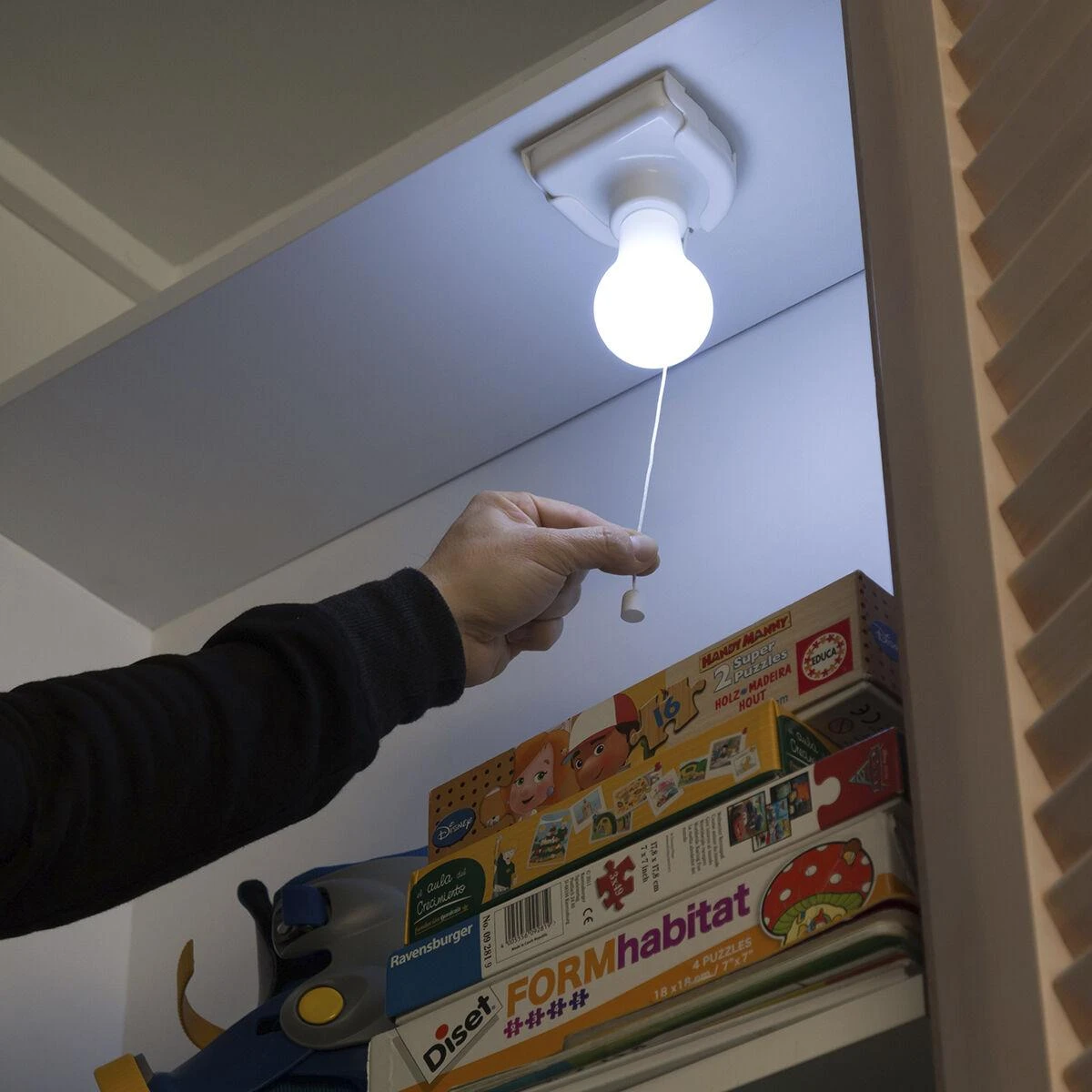 Sieninis šviestuvas Nešiojama LED lemputė Stilamp InnovaGoods