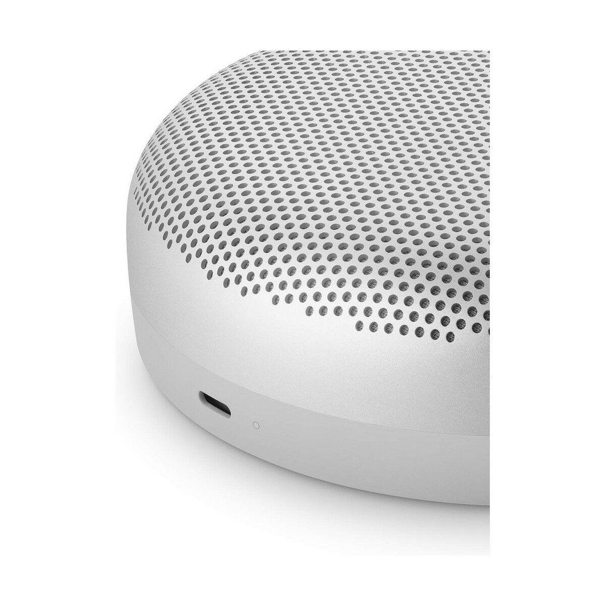 Bang & Olufsen Beosound A1 2nd Gen Nešiojama belaidė Bluetooth kolonėlė su balso asistentu, Pilka