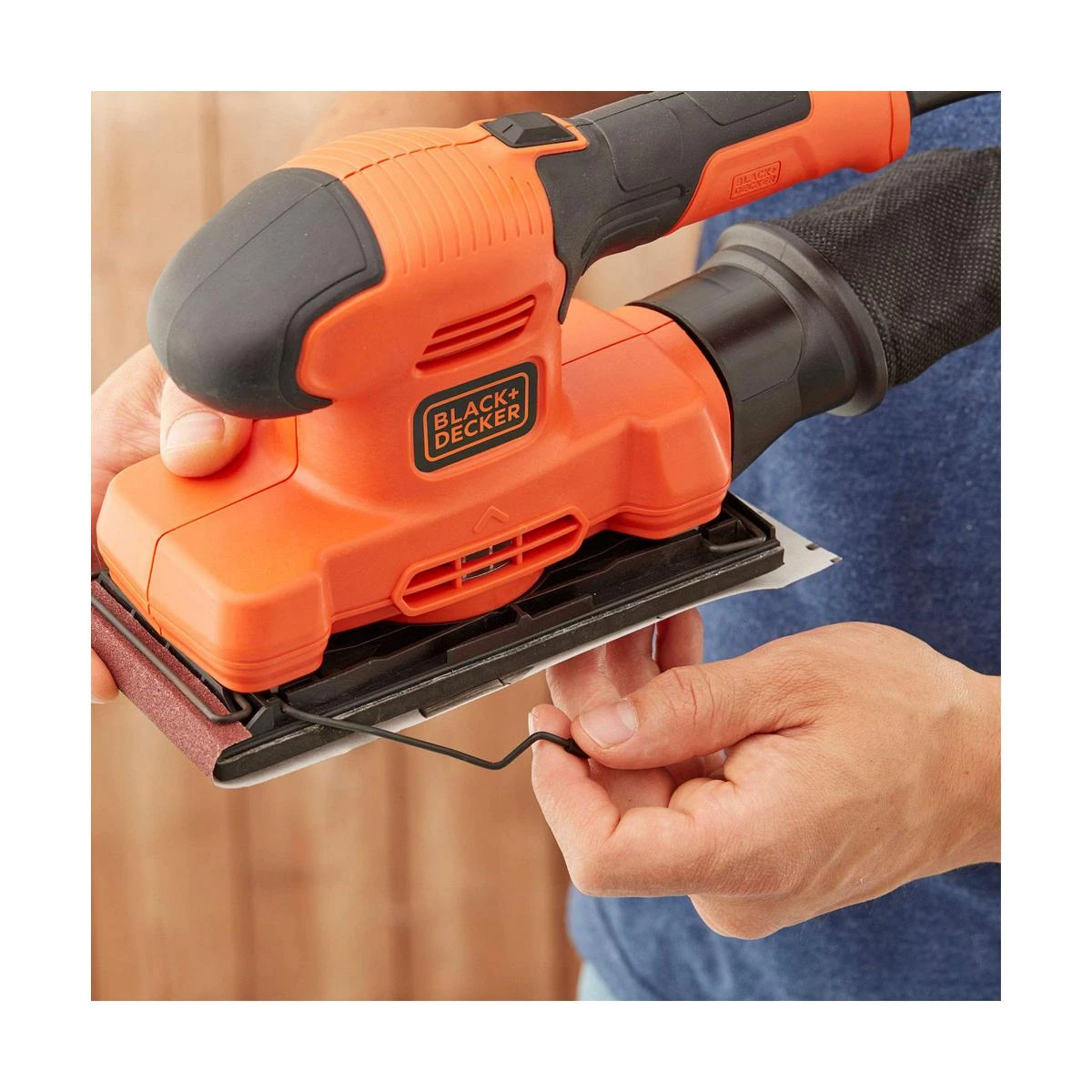 Black & Decker Juodas & Decker Plokštuminis šlifuoklis Juodas & Decker BEW220-QS; 150 W