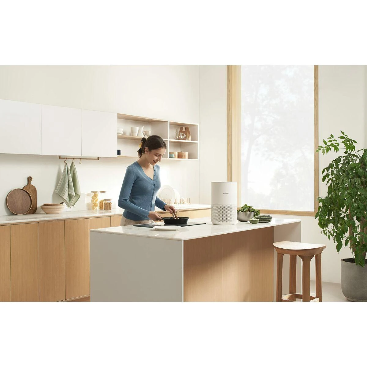 Oro valytuvas Xiaomi Smart Air Purifier 4 Compact, tinka kambariams iki 16-27 m²