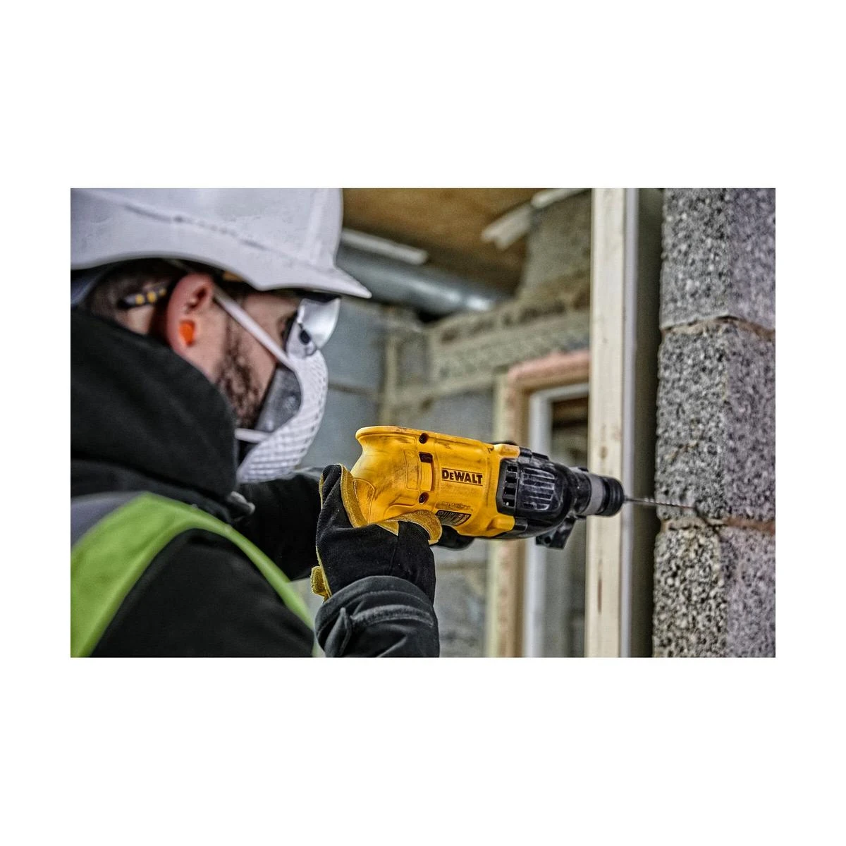 Perforatorius DeWalt SDS-Plus D25033K