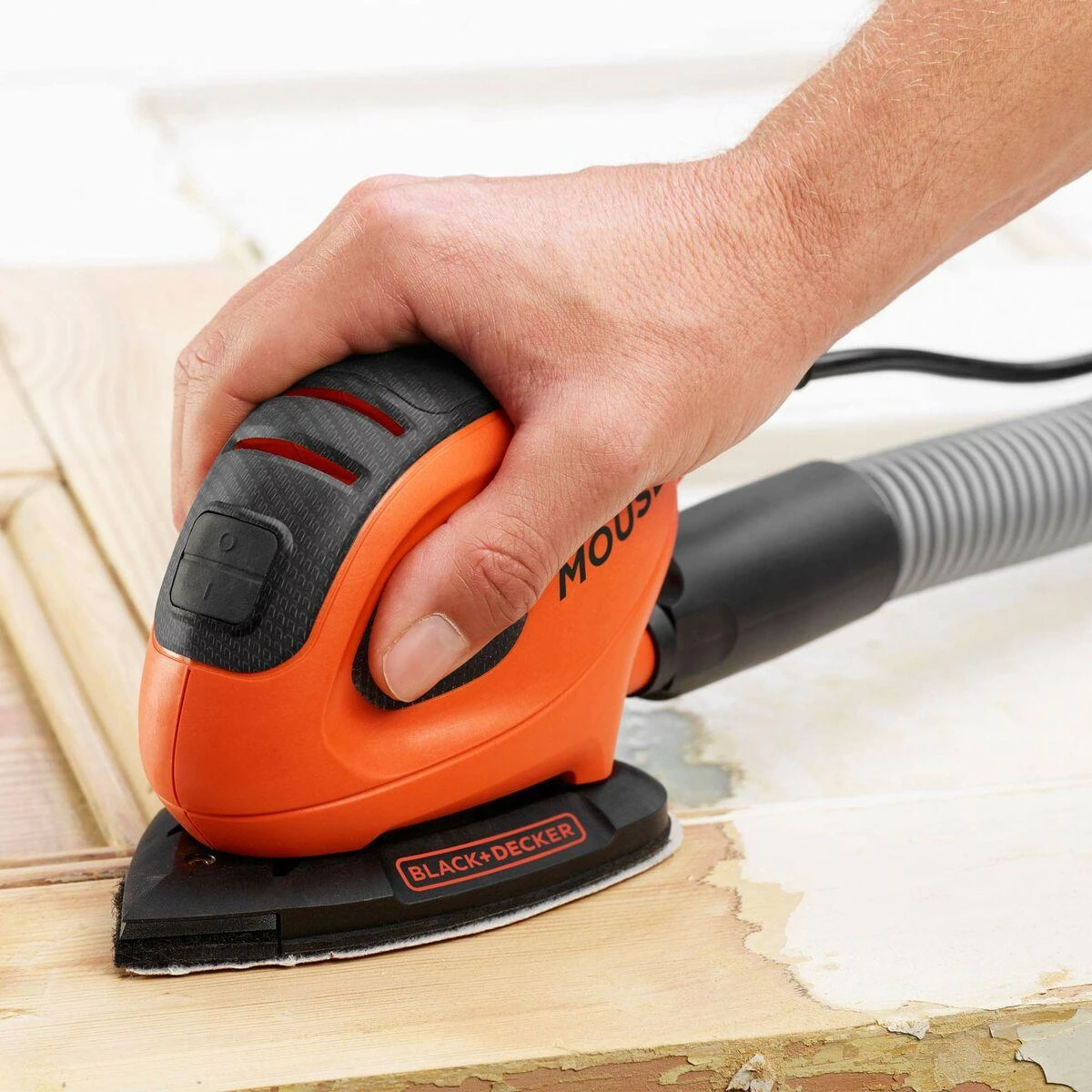 Black & Decker Juodas & Decker Trikampis šlifuoklis Juodas & Decker BEW230BC-QS; 55 W