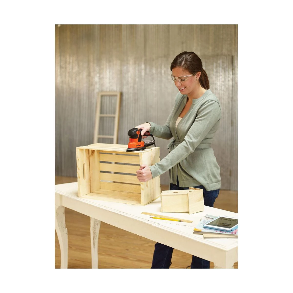 Black & Decker Juodas & Decker Ekscentrinis šlifuoklis su 125 FI 340W AC Bosch GEX 125