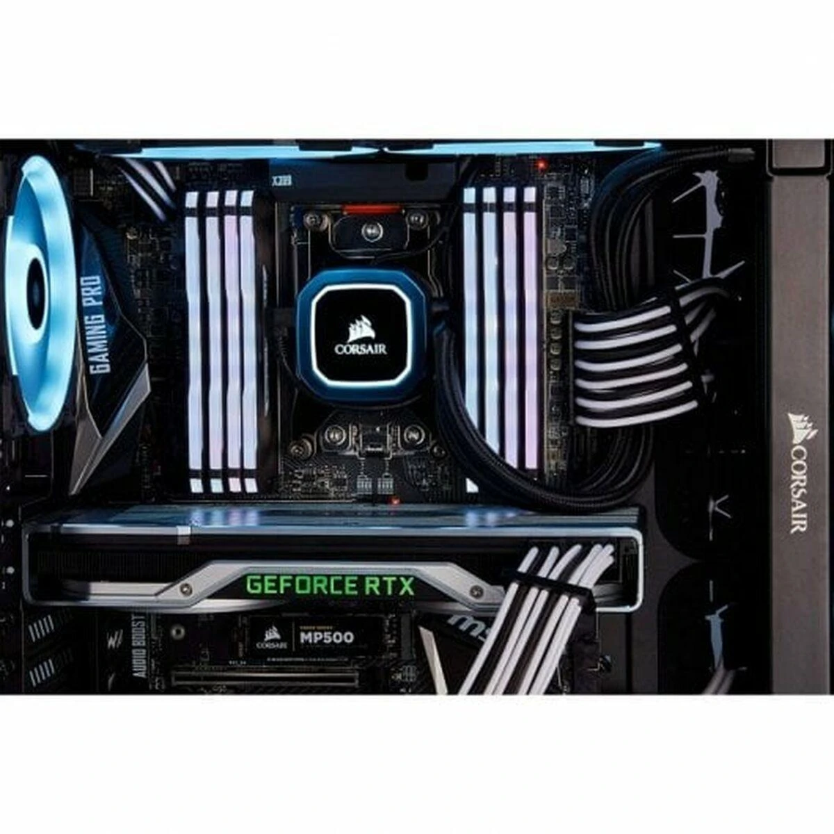 „Corsair Premium Sleeved SATA“ kampinis kabelis, baltas 30 cm – 2 vnt. pakuotėje