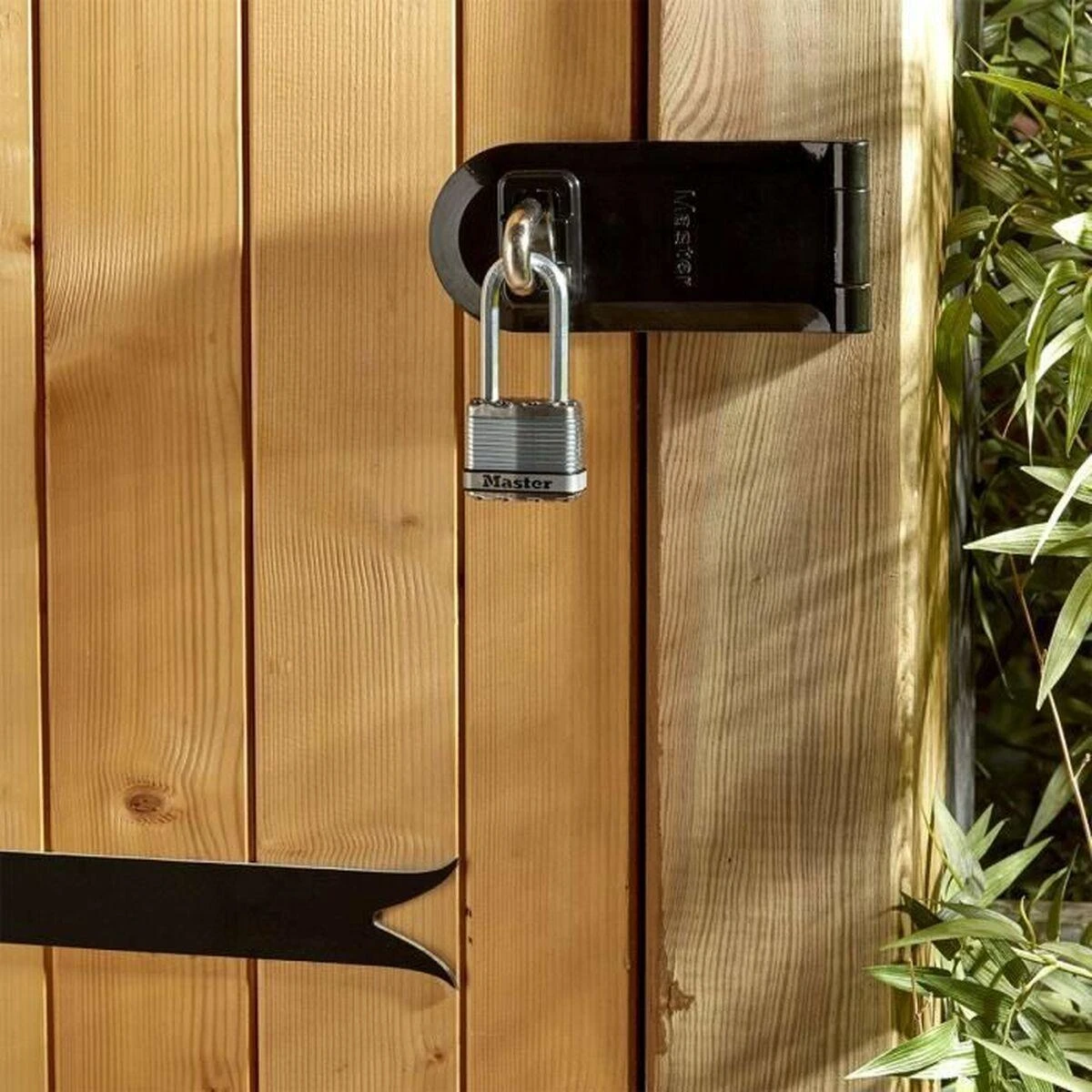 Drėkintuvas Master Lock Titano spyna - Excell - 45 mm (3 vnt. / blisteryje)