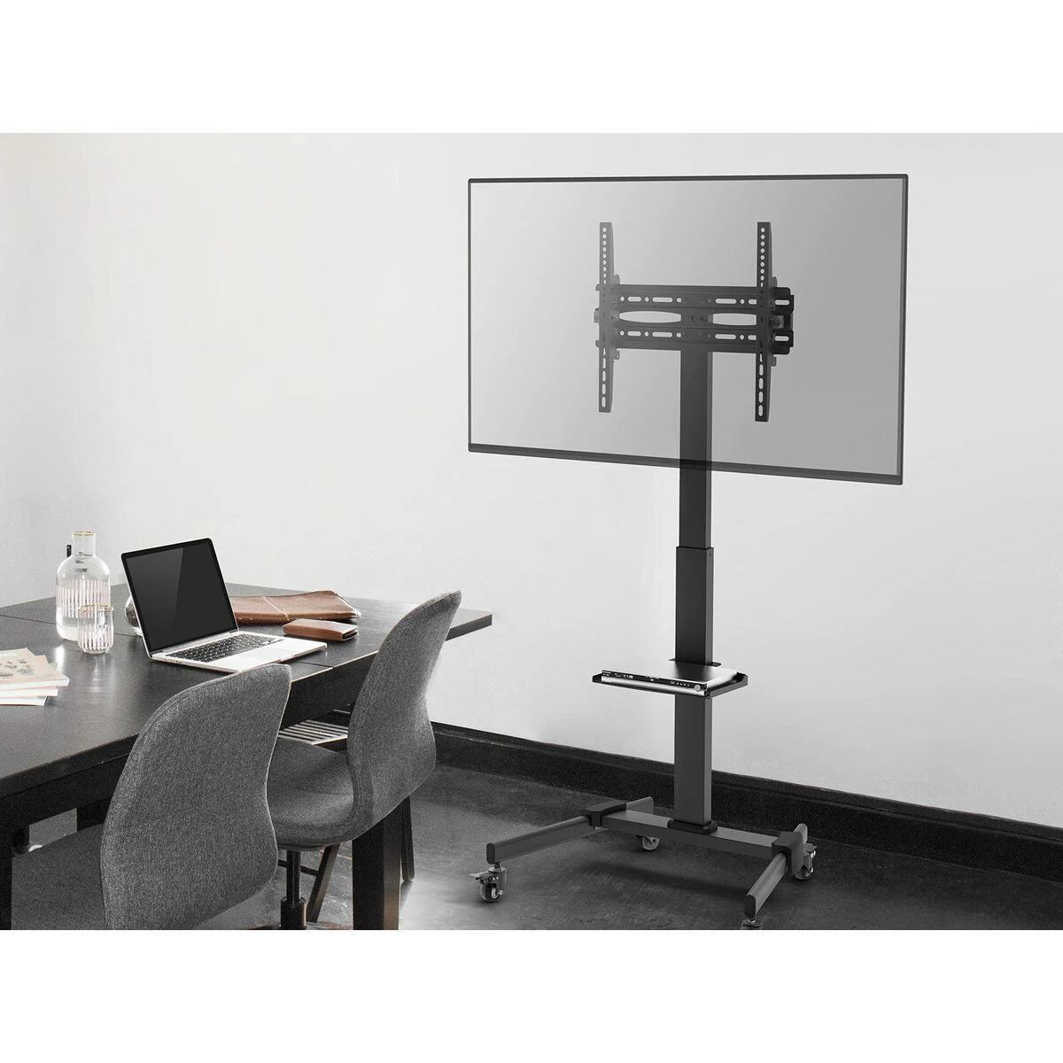 Equip Grindų laikiklis televizoriui 32"-55"/35kg 1TFT 1Abl. Juodas