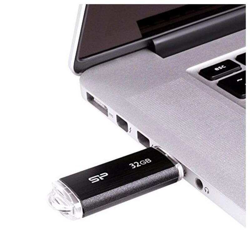 Silicon Power | Ultima U02 | 32 GB | USB Type-A | Juodas