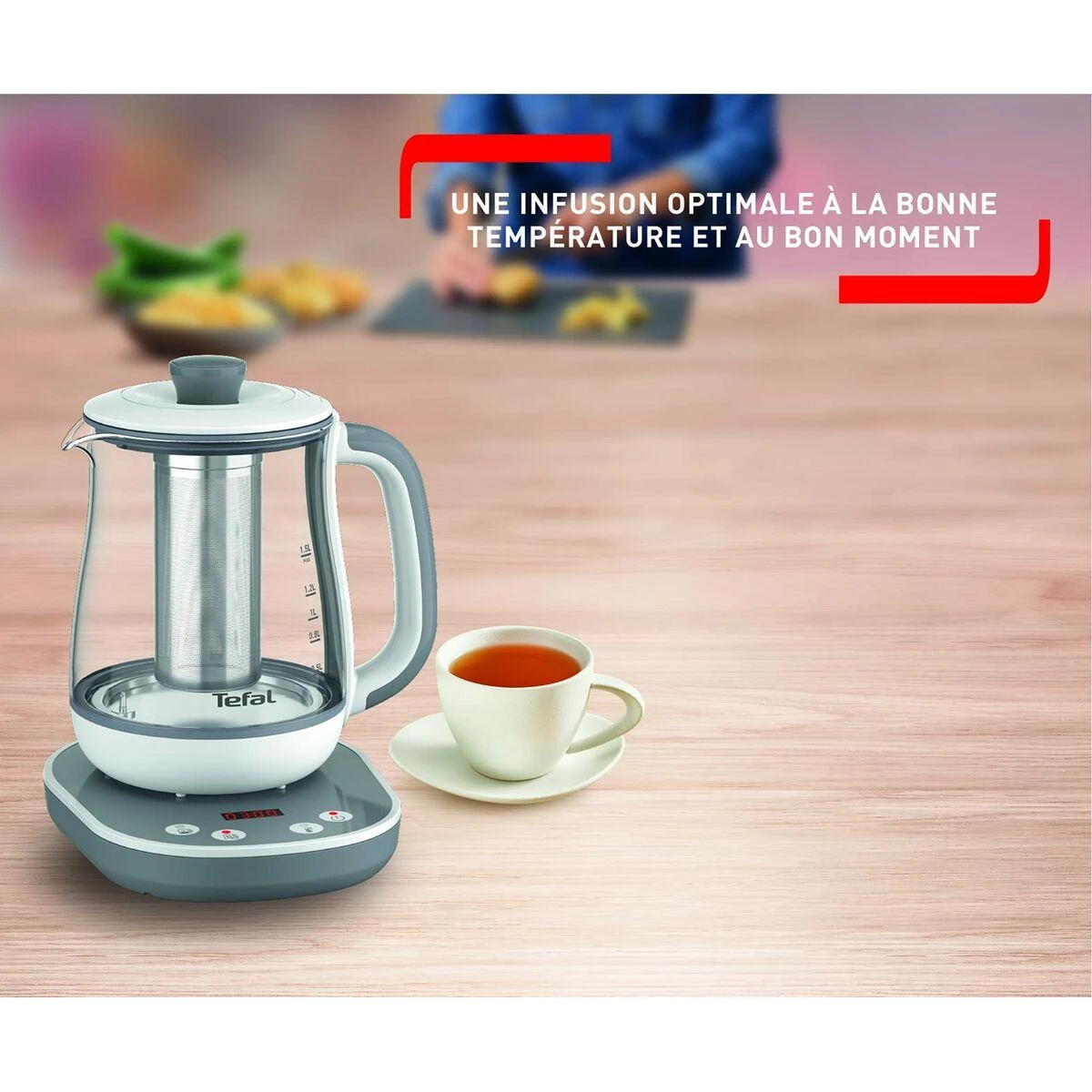 TEFAL BJ551B10 | Tea Virdulys | 1400 W | 1.5 L | Glass | 360° rotational base | Baltas/Pilkas