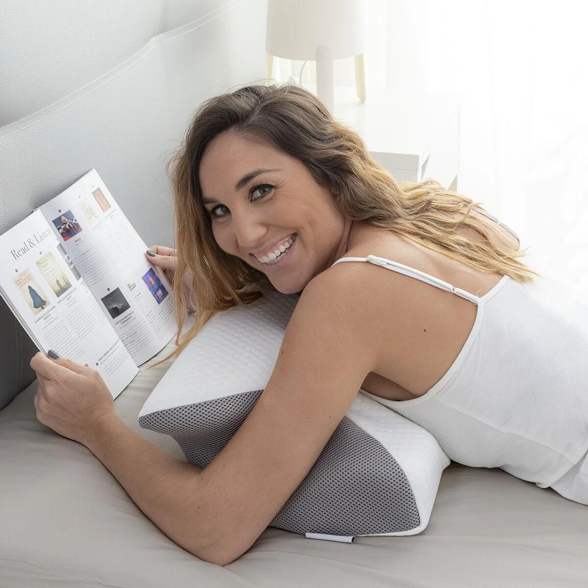 Viskoelastinė kaklo pagalvė su ergonomiškais kontūrais Conforti InnovaGoods